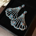 Exquisite fächerförmige Tropfenohrringe mit türkisfarbenen Perlen und rosa Zirkonia in Box - Fächerförmiger Muschelanhänger Stil (46#)