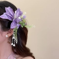 Pince à cheveux fleur violette élégante avec pétales de muguet pendants pour l'été - Pince Crabe (44#) / 1 Pièce / Violet Vert