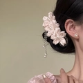 Pince à cheveux élégante en soie rose avec pompons de perles pendantes et design doux - Pince (59#) / 1 Pièce / Rose