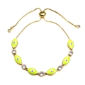 Detail van verstelbare boze oog armband met geel emaille en kristallen stenen - Geel