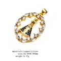 Primer plano del colgante oval de la Virgen María dorado con circonitas azules - Estilo Zircón Marquesa Ovalado (2)