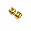 Perle en or sablé avec motif cœur évidé et poinçon de pureté 999 pour bracelet - Lettre B (Émail)
