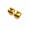 Charm lettre F et cœur dorés avec finition mate et poinçon 999 pour bracelet - Lettre F (Émail)