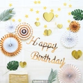 Bannière Happy Birthday or rose avec éventails en papier et décorations de fête - Thème de Style Occidental