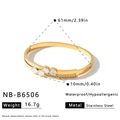 Detailansicht eines goldenen Edelstahlarmbands mit weißer Muschel, Zirkonia und Maßangaben - Graduierter Weißer Muschel Stil (NB-B6506) / Gold
