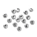 Vista macro de cuentas espaciadoras facetadas en aleación de zinc plateado para joyería DIY - Cuenta Espaciadora Facetada (3109)
