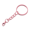 Pink enamel metal keychain detail with flat split ring, short chain and lobster clasp - Model AC4325 / Pink