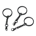 Drei schwarze Schlüsselanhänger aus Metall mit Karabinerverschluss und Rundring - Basispackung / Schwarz