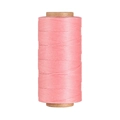 Dettaglio macro di filo di poliestere cerato rosa da 0,8 mm per cucito a mano su pelle - Rosa Corallo (Modello 14)