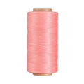 Dettaglio del rocchetto di filo di poliestere cerato piatto rosa 0,8 mm per cucire pelle - Rosa Tenue (Modello 15)