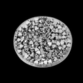 Gros plan de perles en forme de cœur argentées pour création de bijoux DIY - Cœur Vertical / Lot de 100 Pièces (5*5mm) / Argent