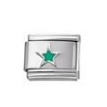 Vue macro d'un maillon de bracelet italien en acier avec détail d'étoile émaillée verte - Module Étoile en Acier Inoxydable / Vert
