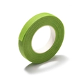 Dettaglio del nastro floreale verde con trama crespa per steli di bouquet fai-da-te - 1 rotolo / Colore autunnale