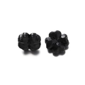 Détail macro de perles trèfle noir à quatre feuilles avec coupe multifacettes pour DIY - 10 Pièces/Paquet (13.5x13.5mm) / Couleur solide Noir