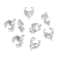Detailed view of silver leaf-shaped alloy pendant clasps for jewelry making DIY projects - 50 Pieces/Pack (4.5*8.5*11mm) / Silver