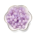 Draufsicht auf violette transluzente Harzperlen mit Mondglanz in einer Keramikschale - Lila / 10 Stück/Packung (Durchmesser 12mm)