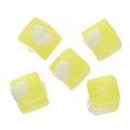 Detailansicht gelber Acryl-Herzperlen in Quadratform für DIY Schmuckherstellung - 5 Stück (11.5*14*16mm/Loch 2.8mm/ca. 10g) / Gelb