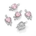 Details von rosa Herzanhängern mit silbernem Metallrahmen und Mesh-Rückseite für Schmuck - Heart Liquid Style / 1 Stück / Silber + Rosa Strass