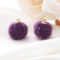 Detail van 15mm paarse imitatiebont bedeltjes met gouden lussen voor DIY-sieraden maken - 10 Stuks/Verpakking (15mm) / Paars