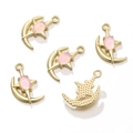 Mond und Sterne Anhänger in Gold mit rosa Stein für DIY Schmuckherstellung Set - Stern Mond Stil / 1 Stück / Gold + Rosa