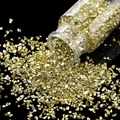 Makroaufnahme von goldenem Metall-Glasglitzer für DIY-Harz-Handwerk aus der Flasche - 30ml Flasche / Metallic Grün