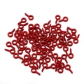 Primer plano de armellas de tornillo rojas de 4x8mm para manualidades y creación de joyas - Rojo
