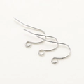 Primer plano de ganchos para pendientes de plata pulida con lazos para joyería DIY - 13mmx21mm (20 Unidades/Paquete) / Oro Blanco