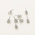 Macro shot of silver-plated flower-shaped pearl cup bails for DIY jewelry making - Small Style (3x6mm/20 Pieces/Pack) / White Gold
