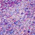 Makroaufnahme herzförmiger Glasperlen mit lila Farbverlauf und Goldglitzer für DIY-Schmuck - 20 Stück/Packung (ca. 4g) / Dunkellila