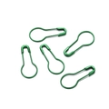 Vue macro d'épingles de sûreté calebasse vertes 9,5mm avec finition laquée - Vert Électrophorétique
