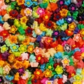 Macro de flores de resina de 6mm de colores para decoración de uñas y joyería DIY - Paquete de 100 / Estilo 09 Flor 6mm