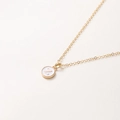 Collier minimaliste en or 52cm avec pendentif rond en émail blanc et la lettre Z - Lettre Z