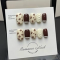 Uñas postizas artesanales blanco leche y marrón con estampado de vaca y textura 3D - XS / Contraste Blanco Leche Marrón Patrón de Vaca