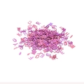 Détail macro de paillettes alphabet laser dégradé rose violet pour décoration DIY - Alphabet Rose Laser