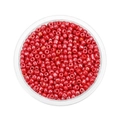 Macro di perline rosse da 3-4mm per gioielli fai-da-te in un contenitore trasparente - Rosso
