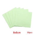 Set of 50 light green 8x8cm microfiber polishing cloths with serrated edges - Medium Style / Green