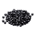 Makro-Detail runder schwarzer Acrylperlen mit weißem Buchstaben F für DIY-Schmuck - Black Round White Letter F / 100er Pack
