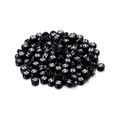Detailansicht schwarzer Acryl-Buchstabenperlen mit weißem Z für DIY-Schmuckherstellung - Black Round White Letter N / 100er Pack