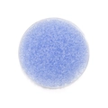 Détail macro de perles de rocaille en verre bleu clair translucide de 2 mm en plateau - 1800 Pièces/Paquet (2mm/18g) / Rose bonbon