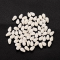 Vue détaillée de perles acryliques facettées en forme de goutte d'eau blanche - Perles Facettées en Goutte / 50 Pièces/Paquet (8*13mm) / Blanc