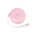 Gedetailleerde macro van roze automatisch intrekbaar meetlint met metrische en inch-schalen - 1.5m / Roze