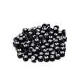 Schwarze Acrylperle mit weißem Buchstaben M für DIY-Schmuck und Armbänder - Black Round White Letter M / 100er Pack