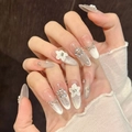 Unghie finte bianco cat-eye con fiori di gelsomino 3D fatti a mano e strass luminosi - XS / Ovale Lungo