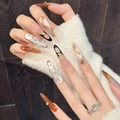 Unghie finte stiletto con rilievi floreali 3D, trama ambra e decorazioni in strass dorati - XS / Ambra Bianco Floreale 3D (563-Sottile Appuntito)