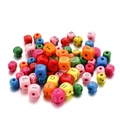 Set de perles alphabétiques carrées en bois colorées pour bijoux et bracelets - 8MM (100 Pièces/Paquet) / Rose vif