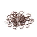 Makroaufnahme von roségoldenen Biegeringen für DIY-Schmuck und Armbandherstellung - 0.8*6mm / Kaffeebraun
