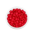 Detailaufnahme glänzender roter Acryl-Pony-Perlen mit großem Loch für DIY-Schmuck - 100 Stück/Packung (8,3x5,8 mm) / Rot