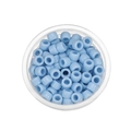 Nahaufnahme hellblauer Acrylperlen in Bonbonfarben in einem transparenten Behälter - 100 Stück/Packung (8,3x5,8 mm) / Himmelblau