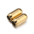 Vista macro del cierre magnético dorado en forma de cápsula con rosca para joyería - Diámetro Interior Aprox 3mm / Oro Pulido