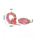Detailed size dimensions of resin letter Q pendant with heart sequins and pink glitter - Letter Q